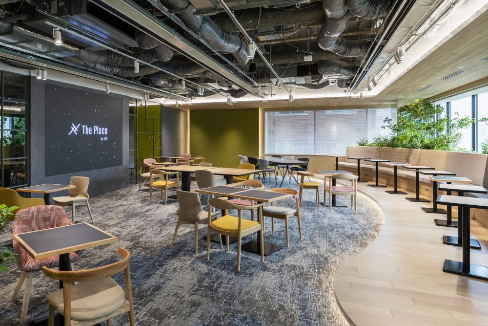 開放的なシェアラウンジ（入居者専用）