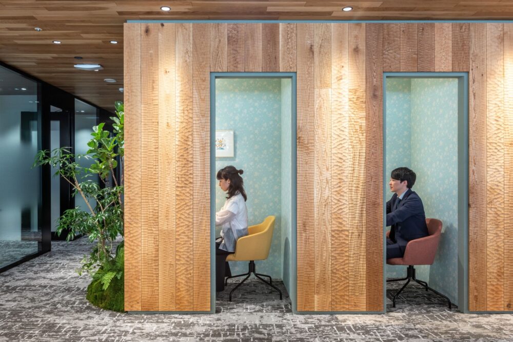 半個室の集中ブース